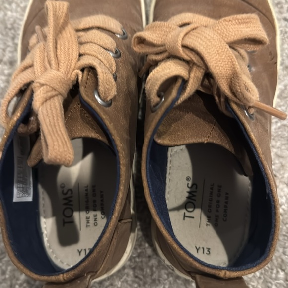 Little Boys TOMS sneaker boots size 13 - Picture 6 of 6